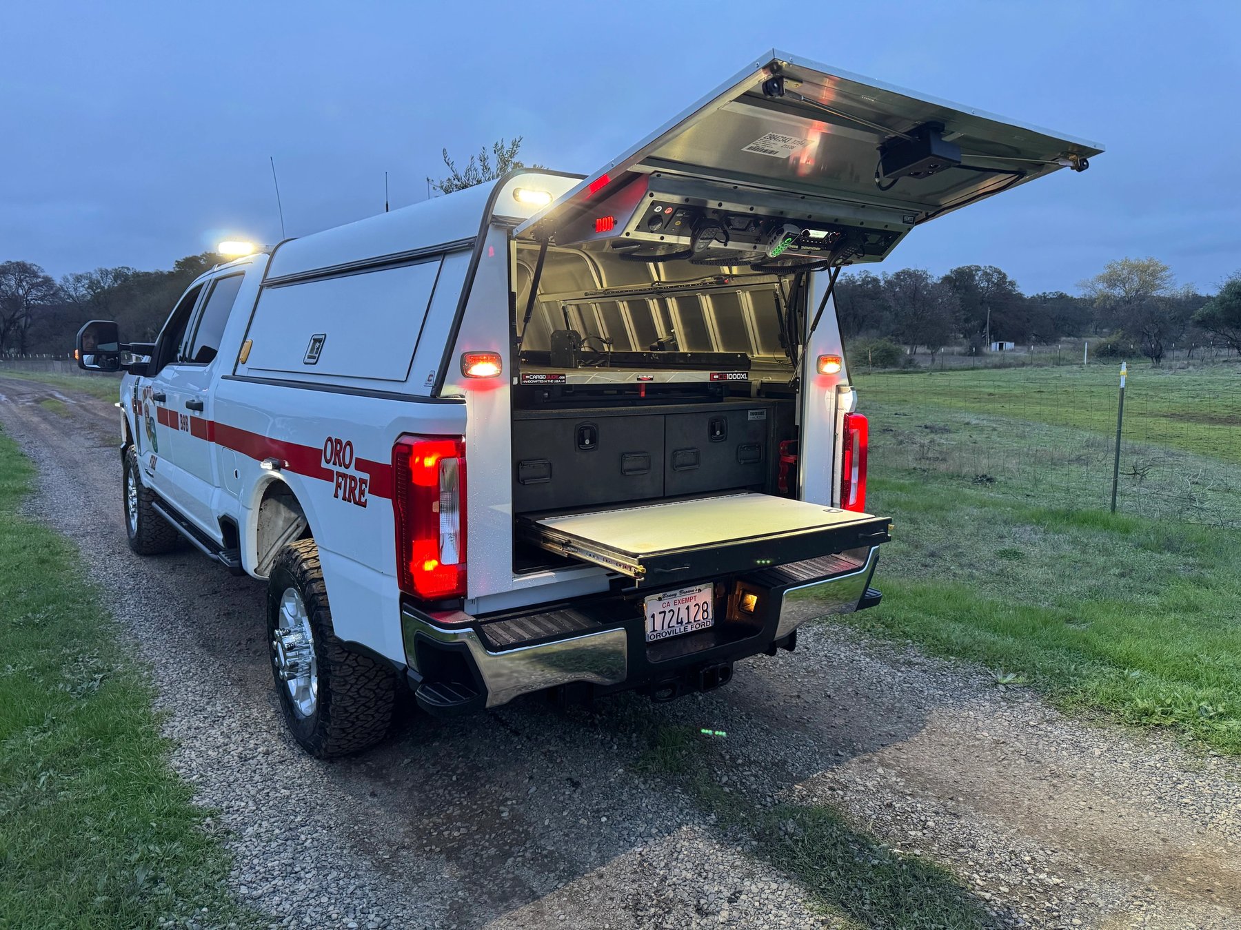 Vehicle upfit lighting
