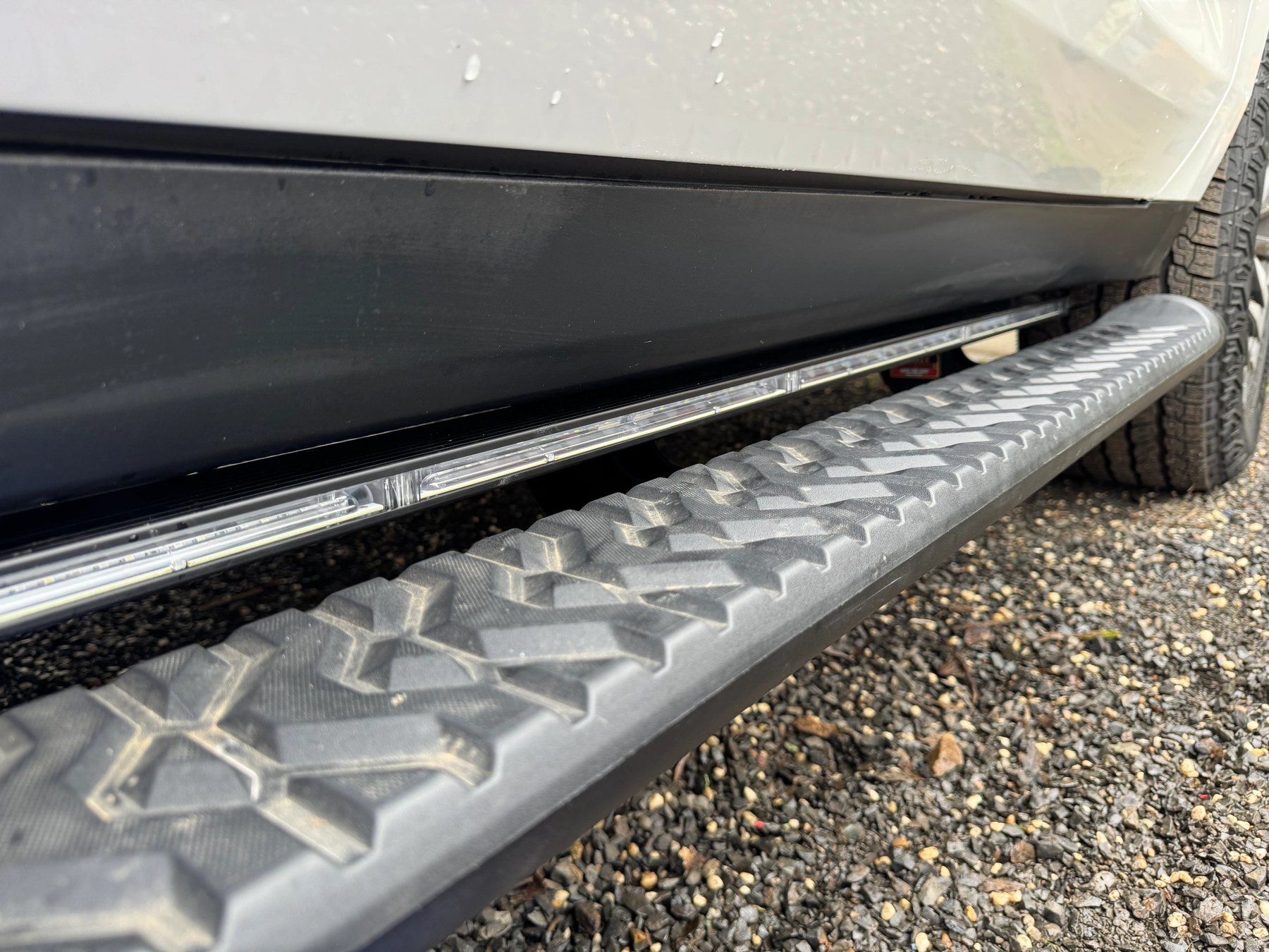 Chevy Tahoe with Whelen Tracers and step relocation mounts