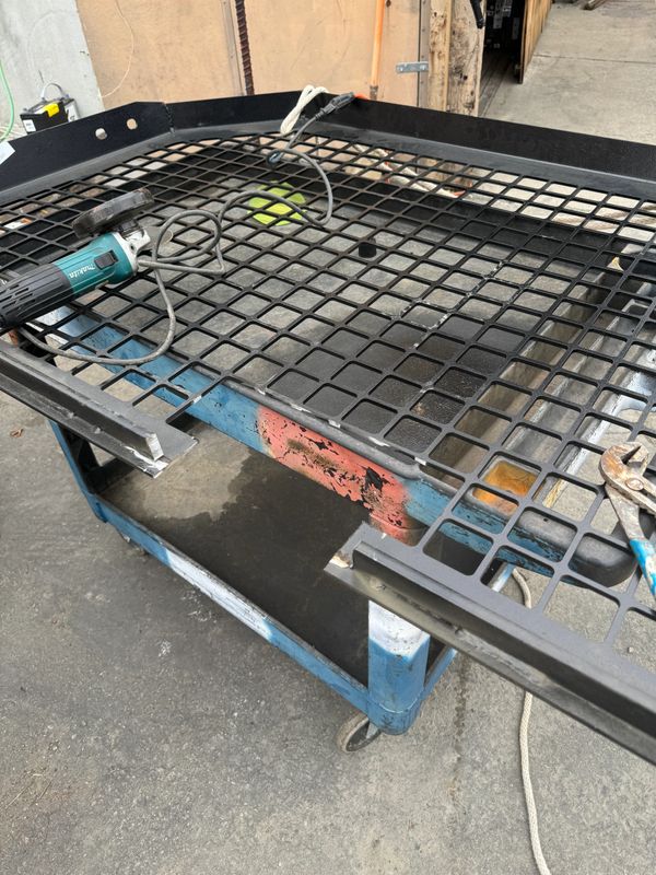 Modifying the rear screen to fit around the fuel fill neck